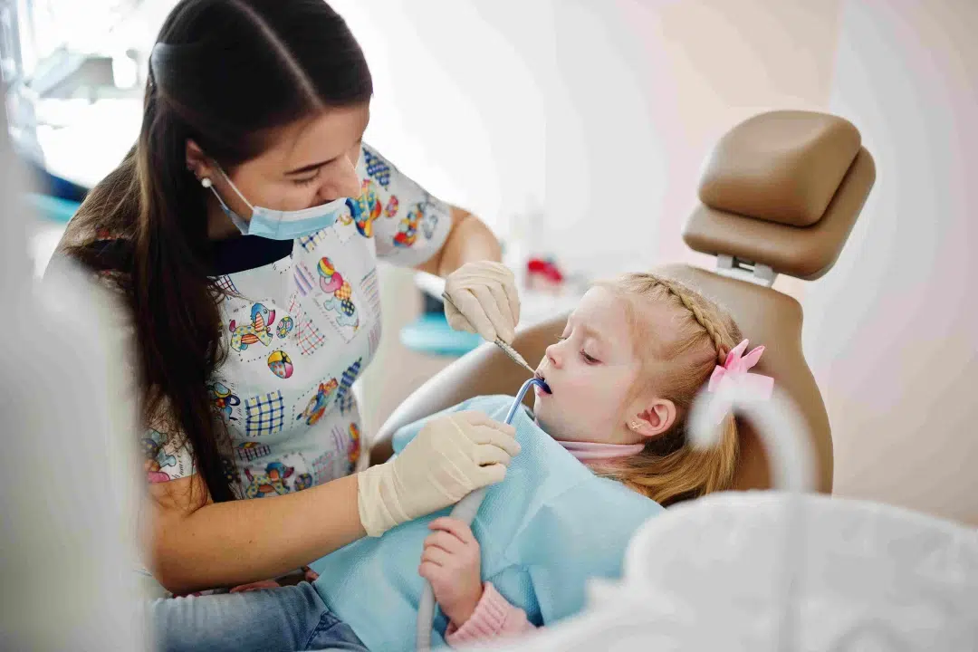 Faut-il prendre rendez-vous chez le dentiste pour un bébé ?