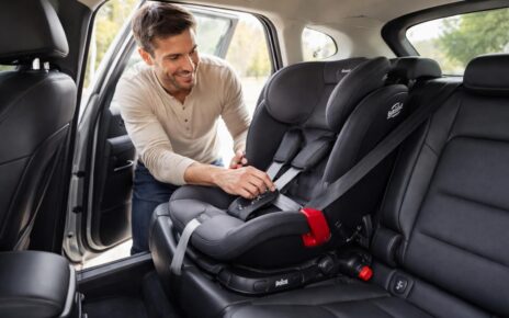 découvrez comment installer correctement un siège auto britax römer dans votre véhicule pour assurer la sécurité optimale de votre enfant lors de vos trajets.