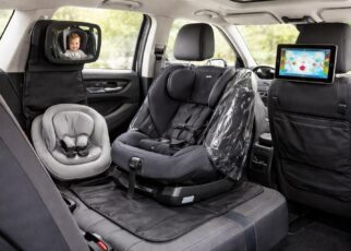 découvrez les accessoires complémentaires disponibles pour l'axkid minikid 2.0 afin d'améliorer la sécurité et le confort de votre enfant lors de vos trajets.